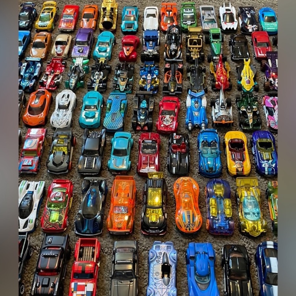 Bundle of 20 Hot Wheels Car for, $15.00
Pre Owned ( Mattel) - Picture 6 of 16